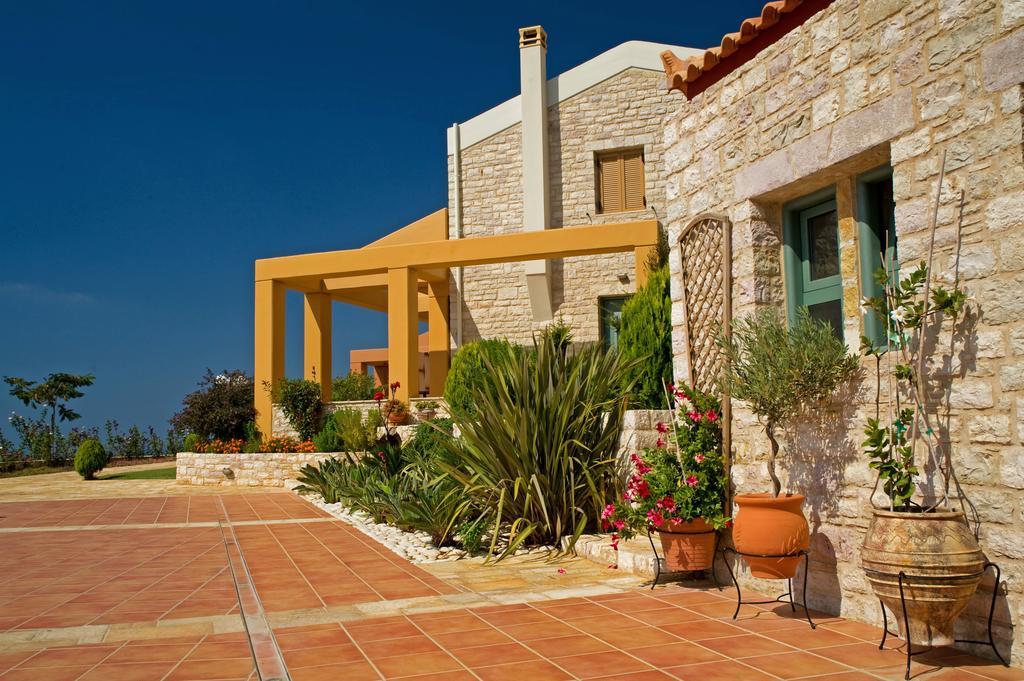 Enastron Villas Kyparissia Exterior foto