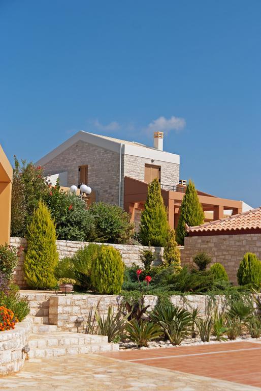 Enastron Villas Kyparissia Exterior foto