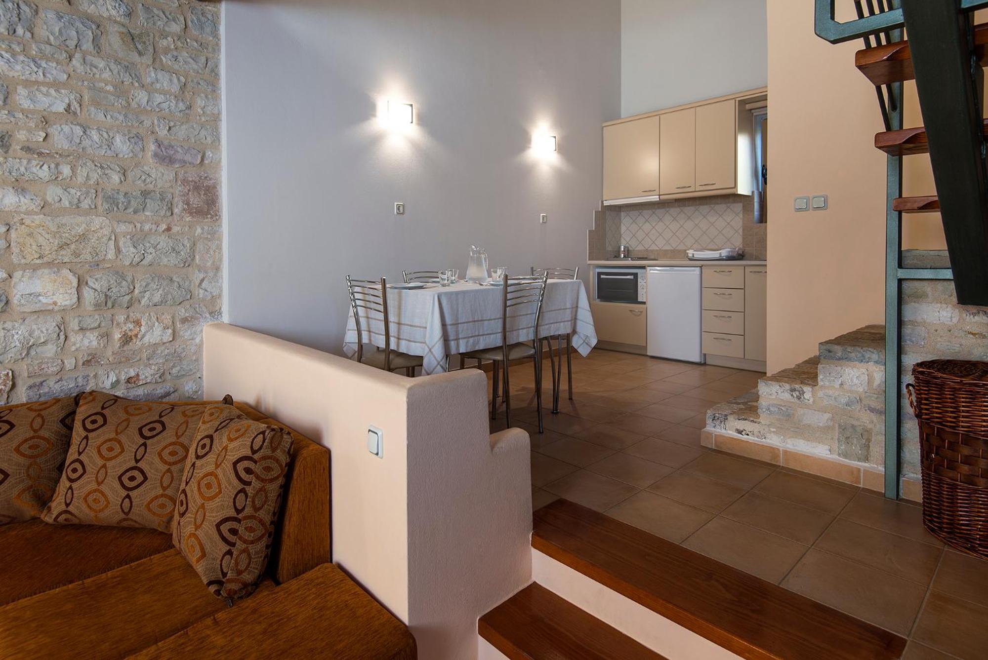Enastron Villas Kyparissia Exterior foto