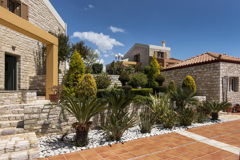 Enastron Villas Kyparissia Exterior foto
